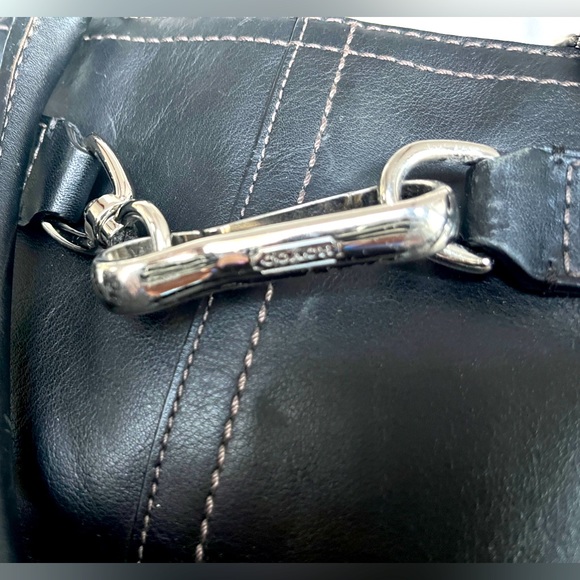 Coach black leather purse - Picture 3 of 10